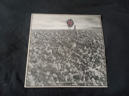 Crass feeding the - feeding, 12