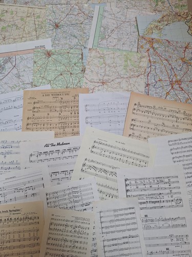 Sheet music maps pages - &,
