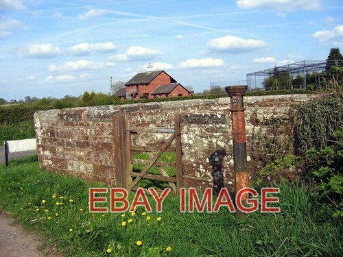 Photo pinfold and old - photo, road