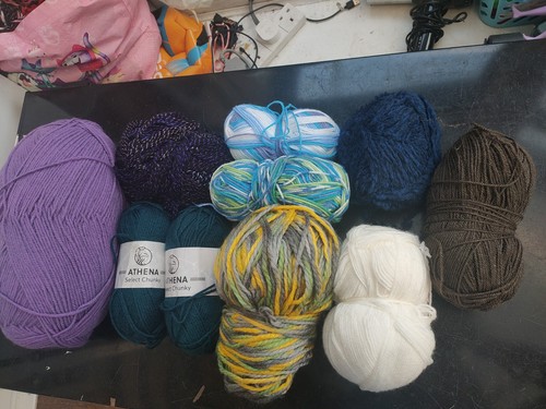 Big mixed coloured yarn - coloured,