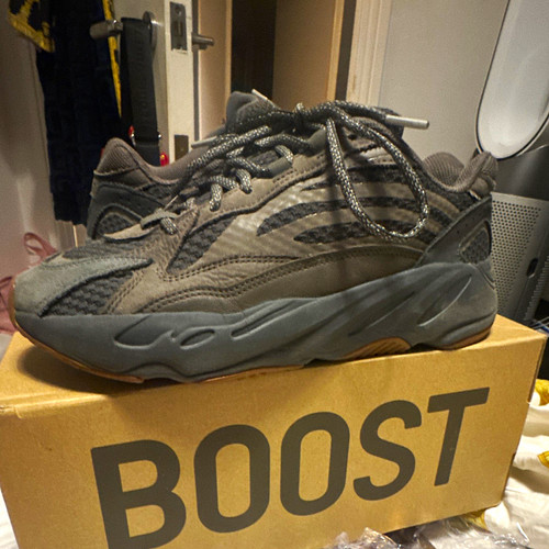 Adidas yeezy boost 700 - adidas,
