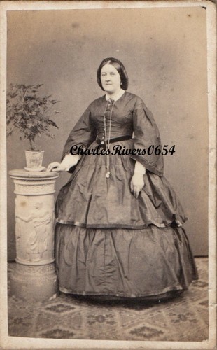 London cdv lady - cdv, layered