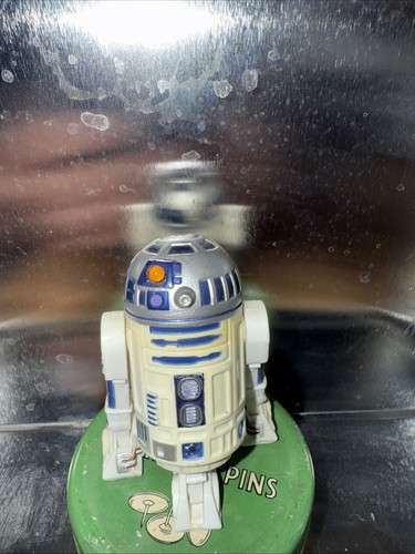 Disney store star - disney, r2-d2