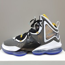 NIKE LEBRON XIX "HARDWOOD