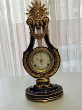V & A Museum Franklin Mint MARIE ANTOINETTE Porcelain Clock GR8 Condition Hermle