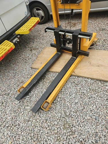 Warrior 500kg winch stacker - 500kg,