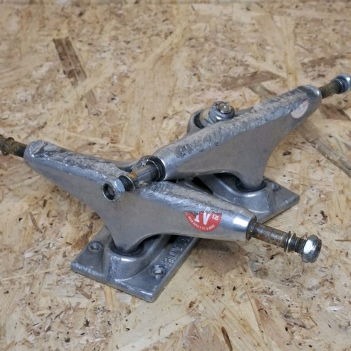 Royal skateboard trucks - iv,