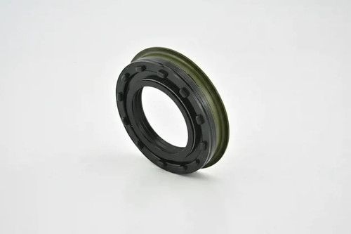 Gearbox shaft seal