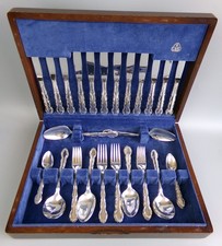 ONEIDA Cutlery Canteen Set for