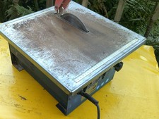 TILE CUTTER, 240v STEEL TABLE, WORKING ORDER