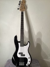 ￼ Bass Guitar  E4 BLK rrp