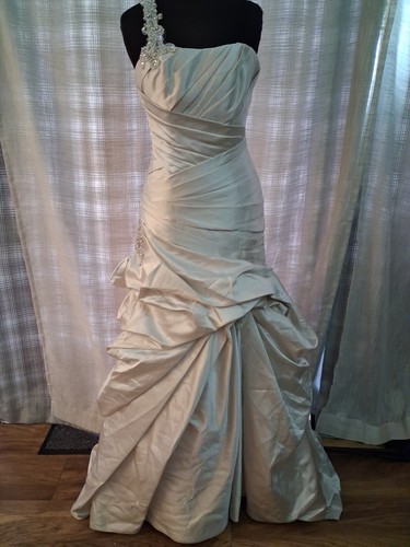 Wedding dress size - , 6