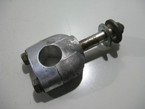Handlebar holder riser