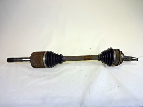 196937 lr072063 rear left - left, half