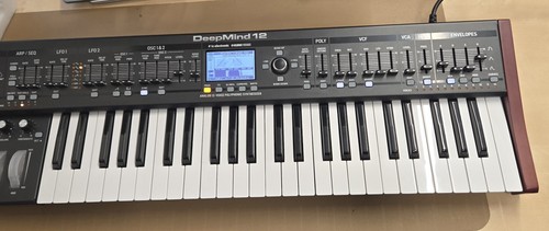 Behringer deepmind analog - deepmind, 12