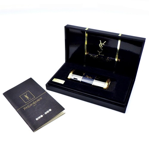 Working yves saint laurent - working,