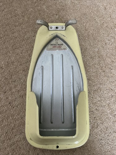 Vintage the metal maid iron - vintage,