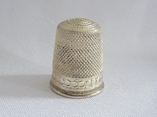 Vintage silver thimble - vintage, 1980s