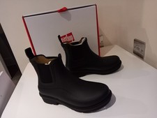 BNWT Black Fitflop Wonderwelly