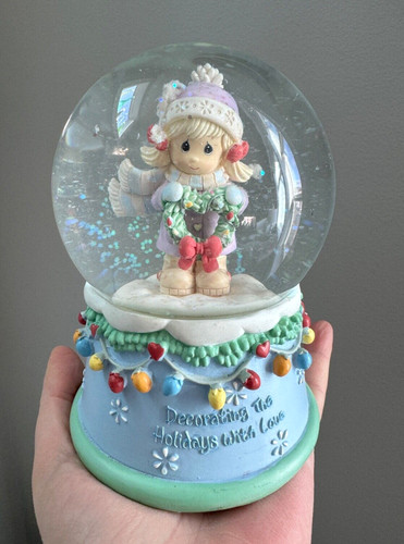 Precious moments musical - moments,