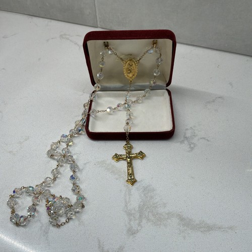 Gold tone and faceted - tone, crystal