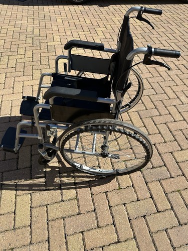 Lightweight folding wheelchair - lightweight,