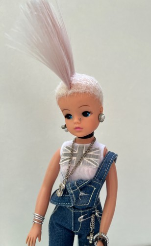 Sindy doll vintage - vintage, punk