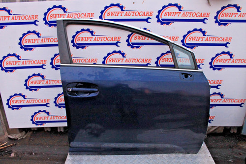 Toyota avensis front driver - avensis,