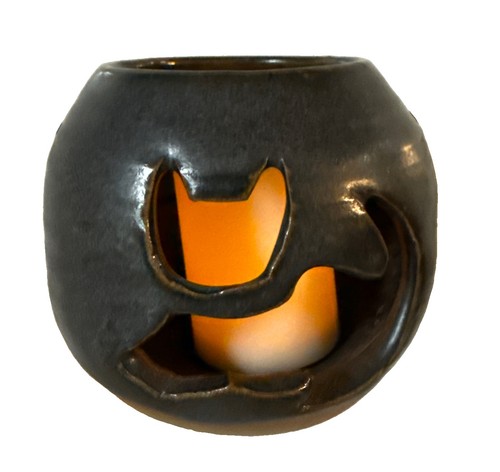 Studio art pottery stretching - pottery,