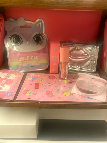Orla owl strawberry - orla,