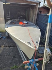 Mk2 wayfarer sailing dinghy