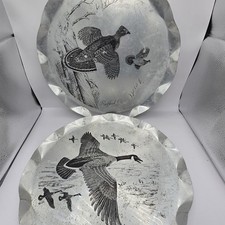 Vtg Aluminum Scalloped Serving