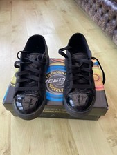 Heelys trainers, size 4