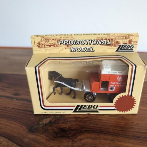 Lledo horse drawn milk - lledo,