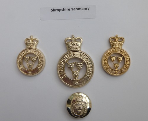 Cap collar badges button - &,