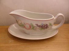 BOOTS ORCHARD GRAVY BOAT AND