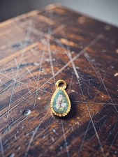 Micro mosaic floral teardrop - mosaic,