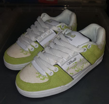 WORLD INDUSTRIES UK 3.5, VINE . sample skate shoes. Skate Trainers Shoes