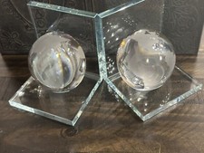 HEAVY Bookends Set 2 Globe