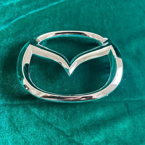 Silver front grille emblem - silver,