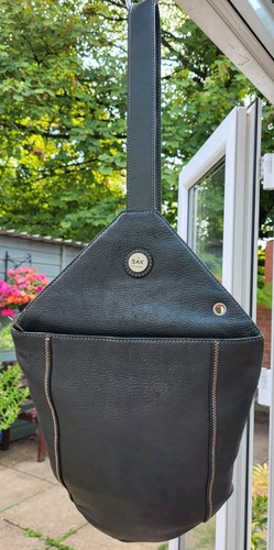 The sak black - black,
