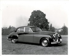 JAGUAR MK8 SALOON PUBLICITY