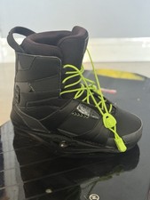 Hyperlite Wakeboard and Ronix Bindings Set