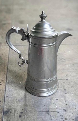Vintage large wilton - large,