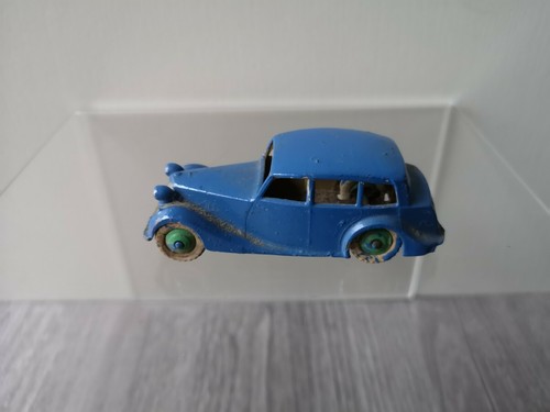 Dinky 151 triumph 1800 - 151,