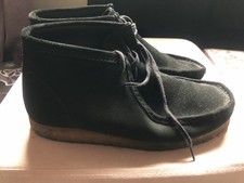 Clarks wallabee boots 9.5 Uk