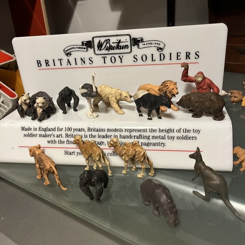 Vintage job lot britains zoo - lot,