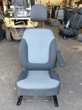 VAUXHALL VIVARO DRIVERS SEAT WITH ARM REST 2015 - 2019 RENAULT TRAFIC