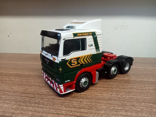 Corgi modern truck heavy - modern,