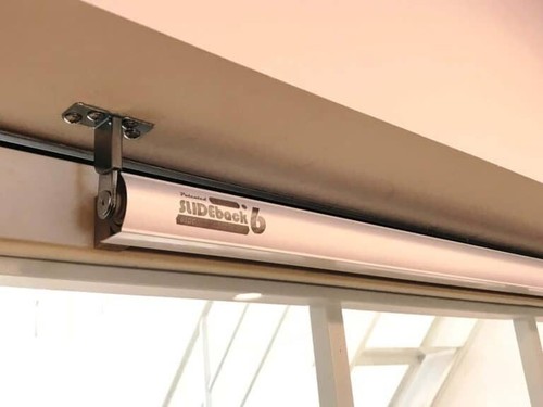 Self closing sliding door - self-closing,
